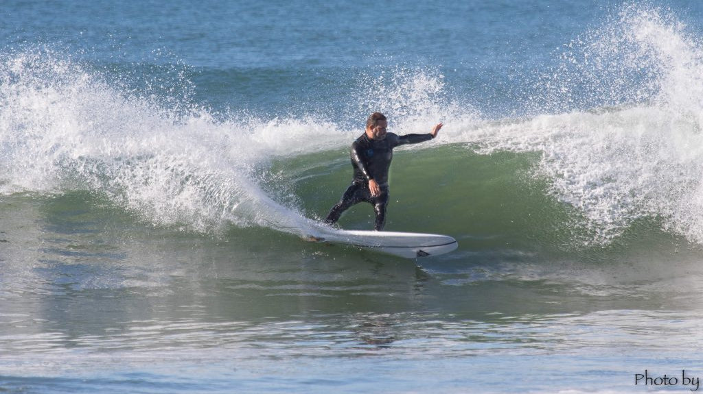 Mike “hendo” Henderson doing a cutback.