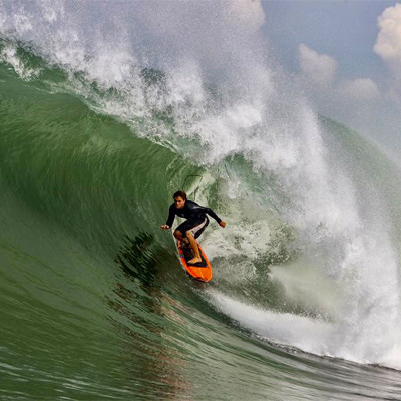 Al Cleland Jr. surfing pro-lite team