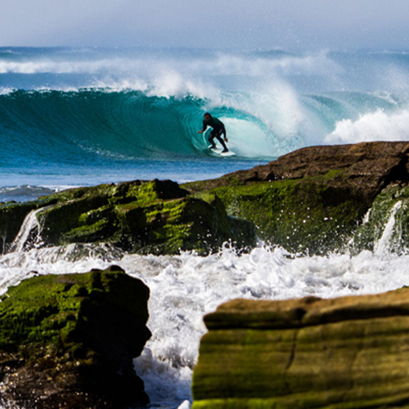 Timmy Reyes surfing pro-lite team